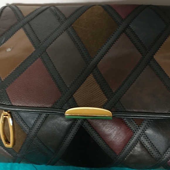 Cabin Creek women's shoulder bag. - Picture 11 of 11